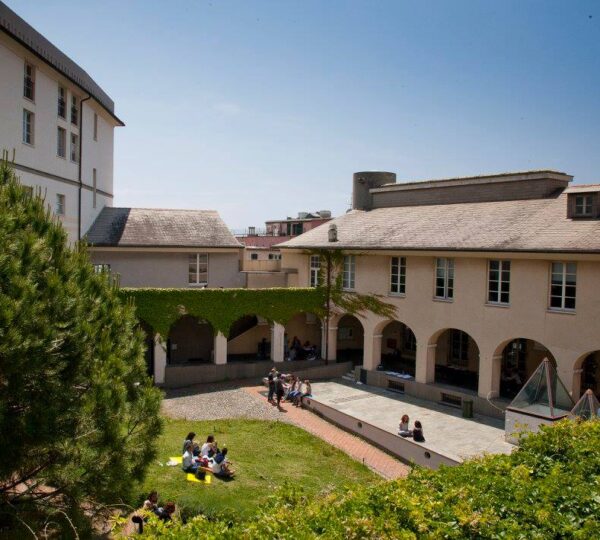 Genova Üniversitesi