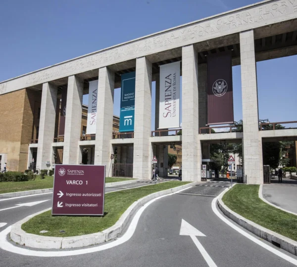 Roma La Sapienza Üniversitesi 1 Roma La Sapienza Üniversitesi