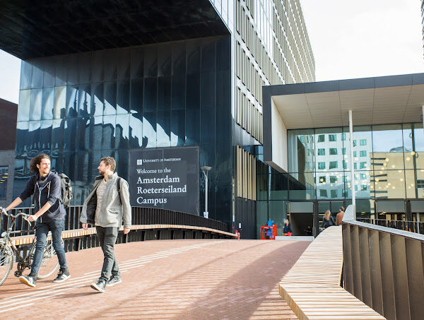 Amsterdam Üniversitesi 1 Amsterdam Üniversitesi