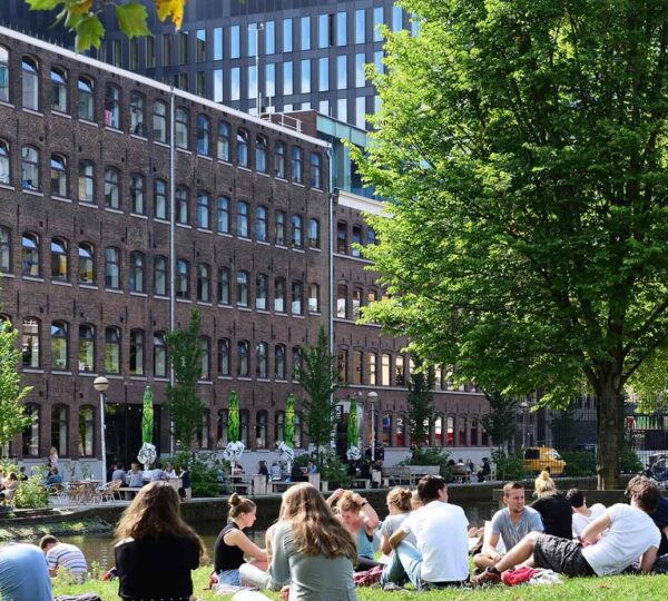 Amsterdam Üniversitesi 2 Amsterdam Üniversitesi